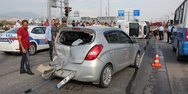 Amasya'da ambulansla otomobil arpt