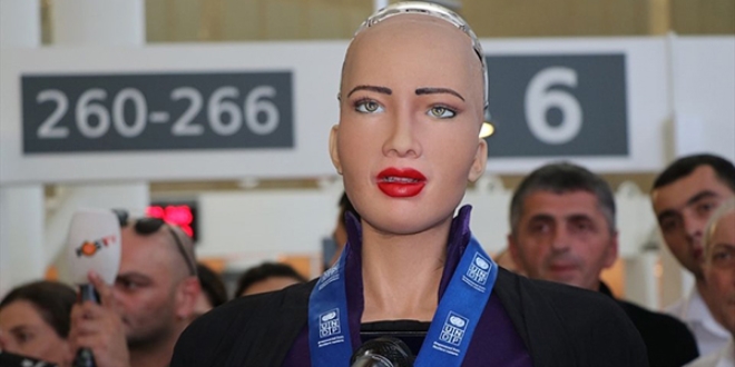 Robot Sofia Grcistan'da