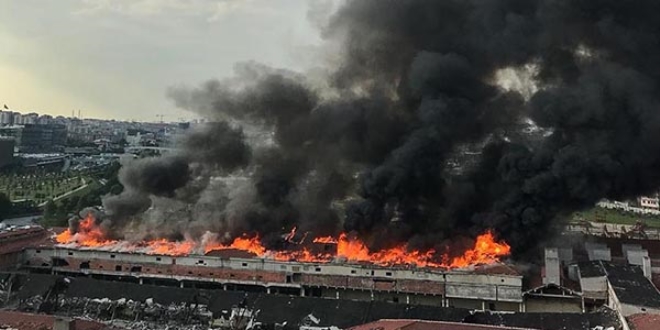 Veliefendi'de yangın