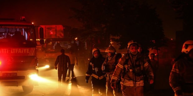 İstanbul Bakırköy'de fuar merkezinde yangın