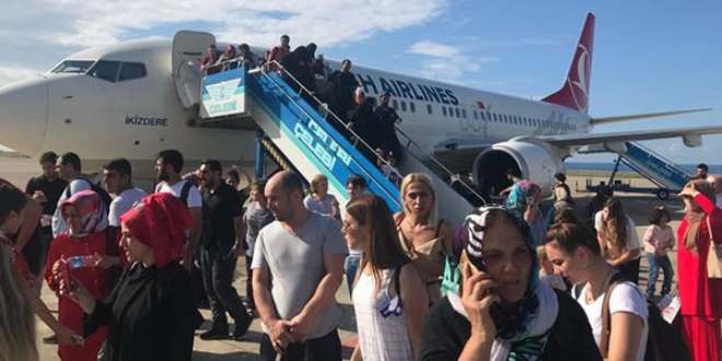 Trabzon-Ankara uçağı karıştı!