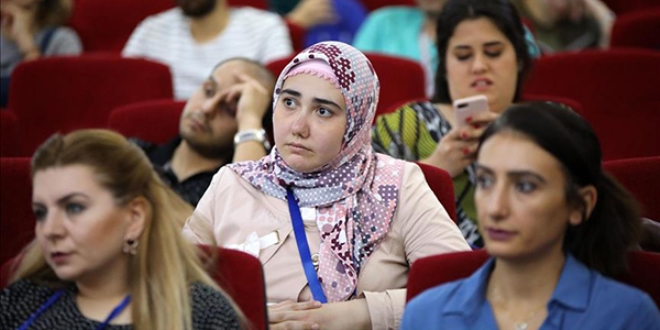 Genç uzmanlar 'anne ölümleri' hakkında bilgilendirildi