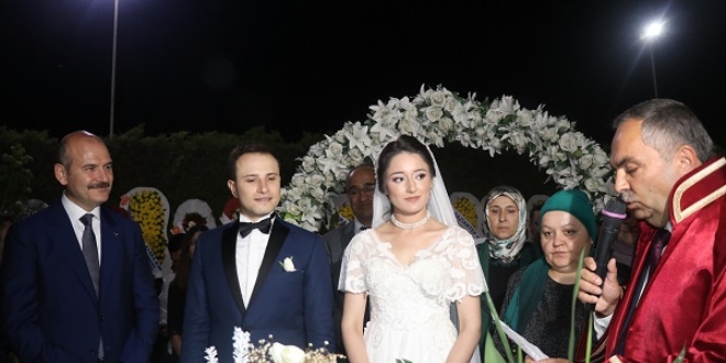 Bakan Soylu, nikah şahidi oldu