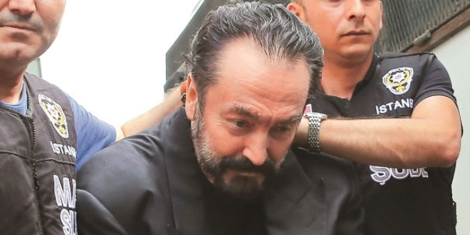 Adnan Oktar için oğlunu terk etti! Polis bile şok oldu