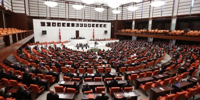 'Torba kanun' teklifi TBMM'de kabul edilerek yasalaştı