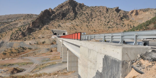 Şırnak ile Cizre arası duble yol faaliyete geçiyor