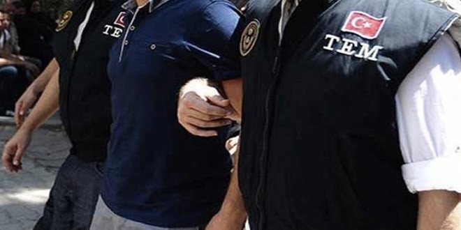 Balkesir'de gzaltna alnan polis FET'den tutukland