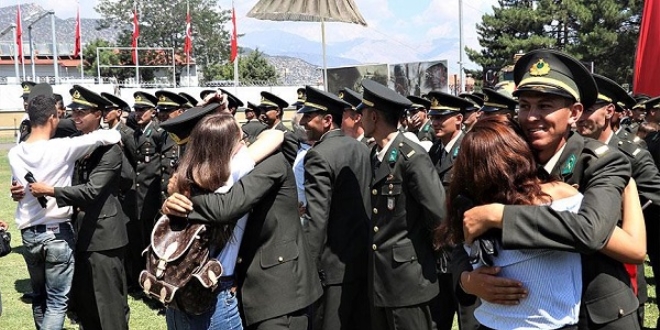 Isparta ve Burdur'da askerler göğüs kabarttı