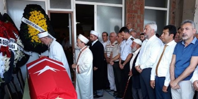 İzinde hayatını kaybeden uzman çavuş toprağa verildi