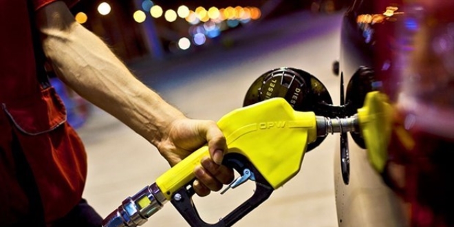 Benzine yapılan zam yansıtılmadı