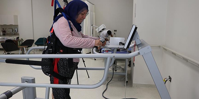 Şehir hastanesinde son teknoloji tedaviyle ayağa kalktı