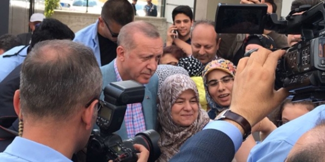 Cumhurbakan Erdoan'dan hasta ziyareti