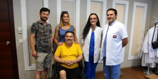Şah damarından ameliyat oldu gözündeki perde açıldı