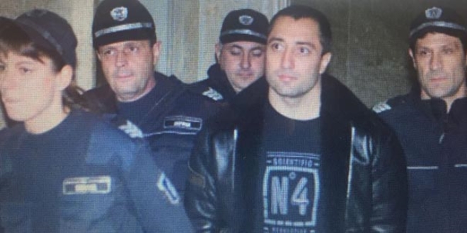 Kırmızı bültenle aranan mafya İstanbul'da yakalandı