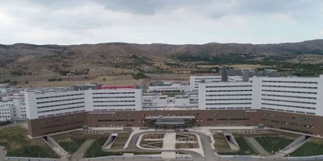 Elazığ Şehir Hastanesi'ne Fethi Sekin'in adı verildi