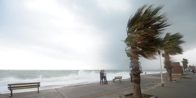 Meteorolojiden Karadeniz için şiddetli yağış uyarısı
