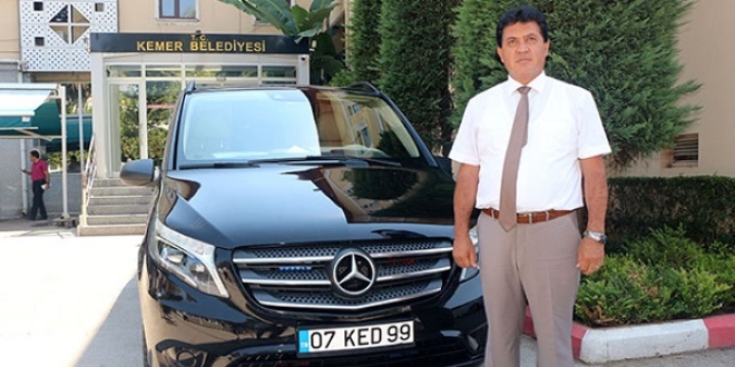 Makam aracını iade etti, kendi parasıyla yeni araç aldı