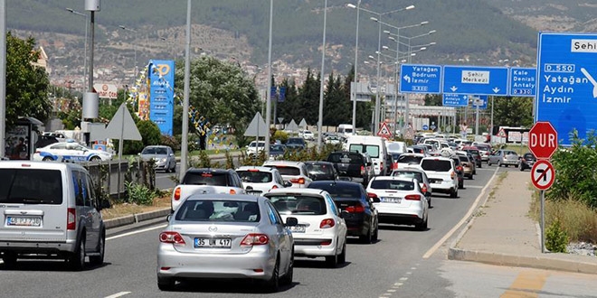 Tatil bütçesinin üçte biri yola gitti