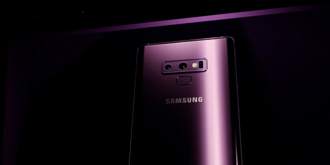 Samsung bombayı patlattı: İşte karşınızda Galaxy Note 9