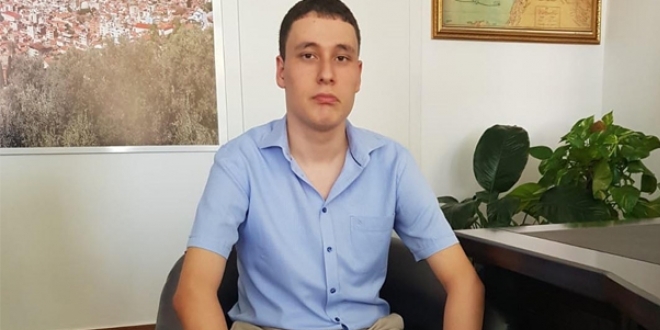 Otizmli öğrenci, üniversite sınavında derece yaptı