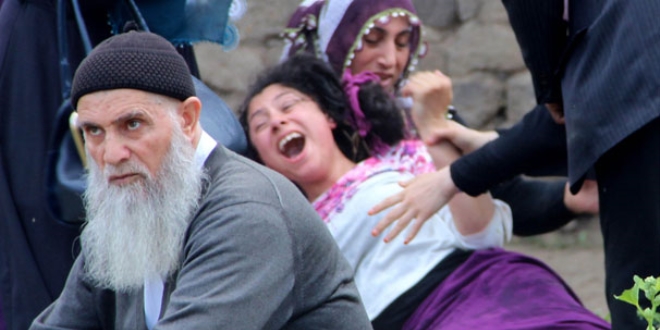 Çocuk kavgası mahalleyi savaş alanına çevirdi