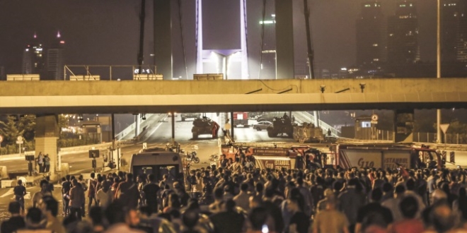 'Ekonomi provokasyonu 15 Temmuz darbe girişimiyle aynı'