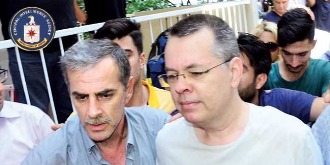 ABD'li papazın avukatı ev hapsi ve yurt dışına çıkış yasağı için tekrar başvurdu