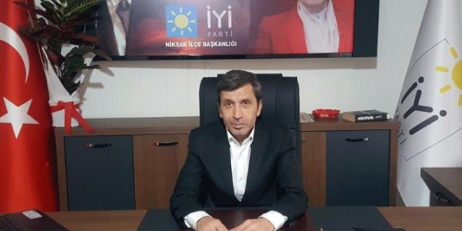 İYİ Partinin iki kurucu ilçe başkanı da istifa etti