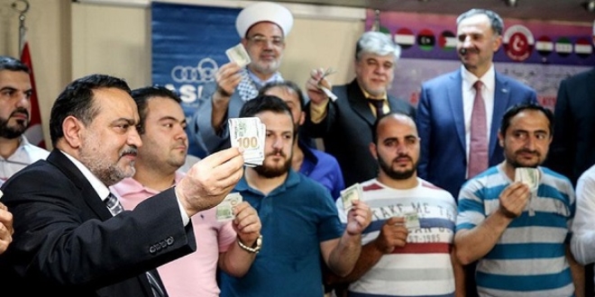 Türkiye'de yaşayan Araplardan dolar bozdurma kampanyası