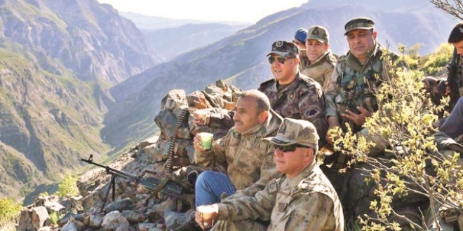 Tunceli'de terörün beli kırıldı