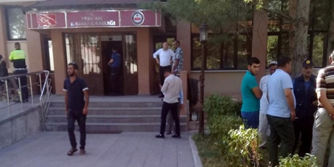 Tercan Müftülük toplantısındaki silahlı saldırı olayı çok yönlü soruşturuluyor