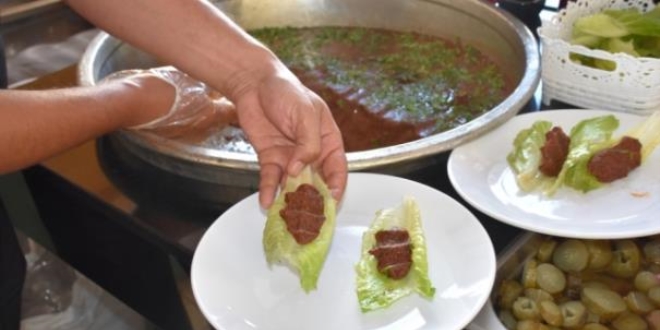 Adıyaman'da esnaftan Mehmetçik'e ücretsiz yemek