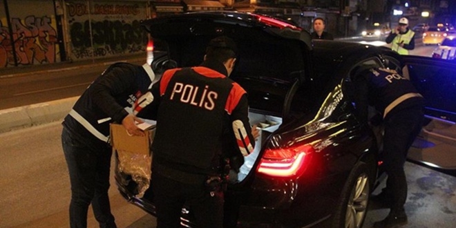 Adana'da 2 bin 120 polisin katılımıyla 'huzur' uygulaması