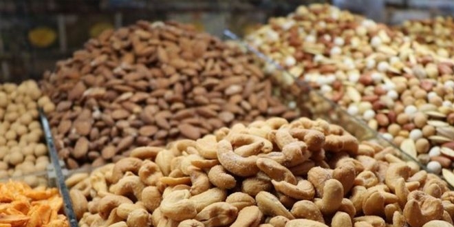 Bayramda şeker yerine kuru yemiş ikram edin