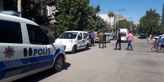 Adıyaman'da bir kişi 'ekmek bitti' diyen fırıncıyı bıçakladı