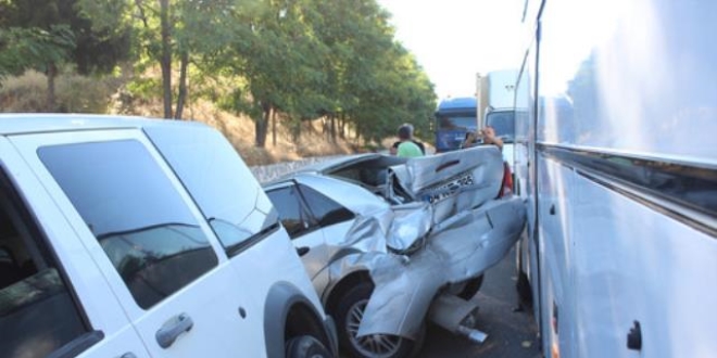 Uşak'ta trafik kazası: 9 yaralı