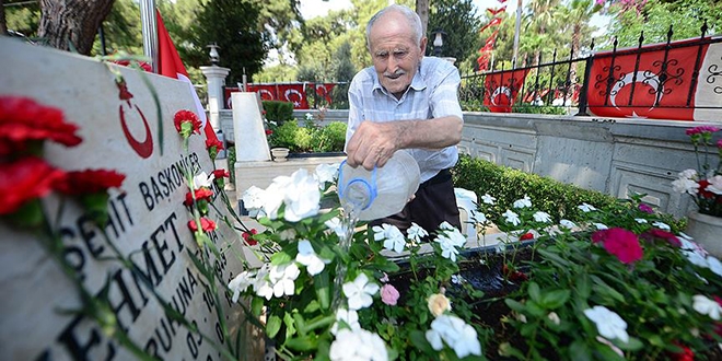 Kore gazisinin 30 yıllık 'şehitlik nöbeti'