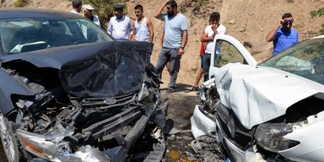 Bayram tatilindeki kazalarda 69 kişi hayatını kaybetti