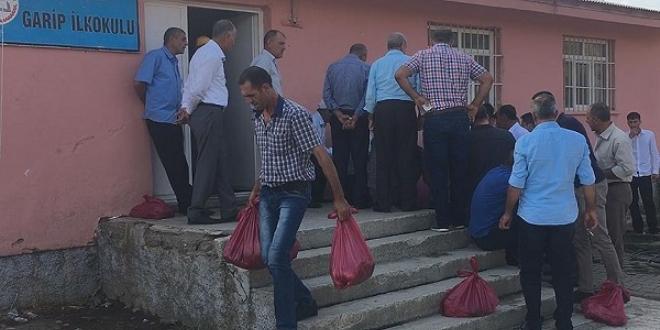 Kurban bereketinin her evde yaşandığı köy