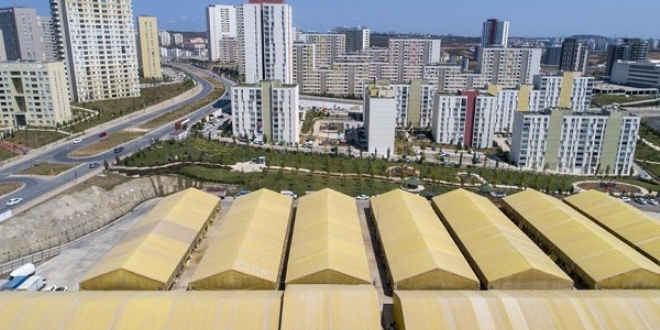 stanbul'da kurban pazarlar toplanyor