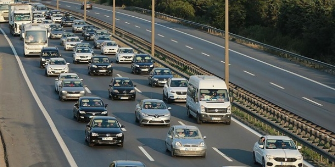Tatilden dönenlere 'son 30-40 kilometre' uyarısı