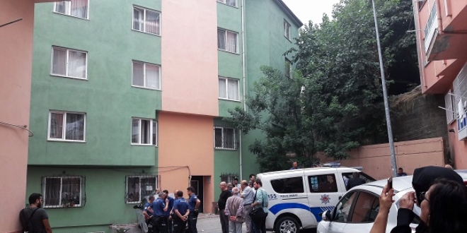 Oğlunun 5. kattan düştüğünü gören anne aşağı atladı