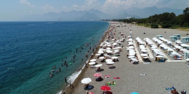 Doğu Akdeniz'de sıcak hava bunaltıyor