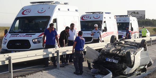 Aksaray'da otomobil takla attı: 5'i çocuk 9 yaralı