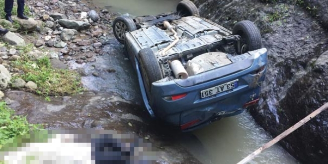 Ünlü türkücünün feci ölümü! Otomobili dereye uçtu