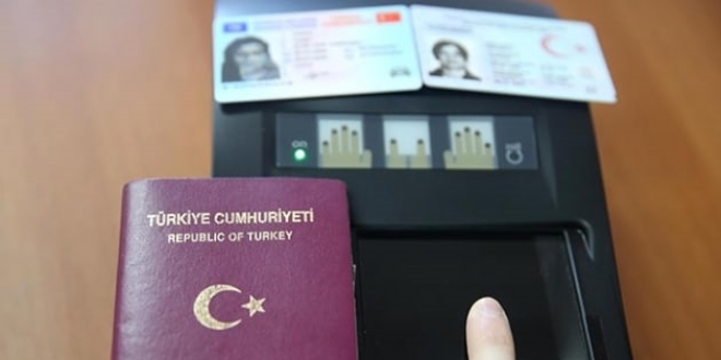 Pasaport, kimlik ve ehliyet belgelerinde işlem rekoru