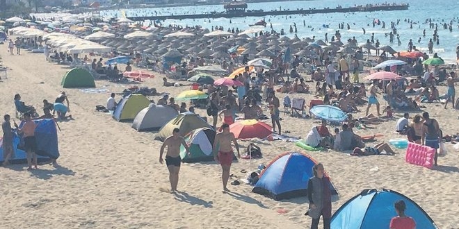 'Bayram tatili bitse de, Çeşme'de doluluk devam ediyor'