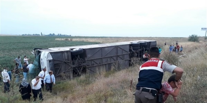 Amasya'da yolcu otobs devrildi: 1 l, 12 yaral