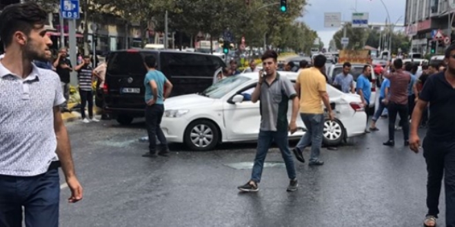 Sultangazi'de trafik kazası: 4 yaralı
