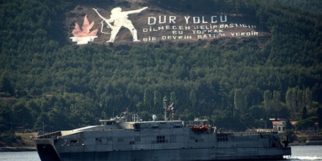 ABD savaş gemisi, Çanakkale Boğazı'ndan geçti